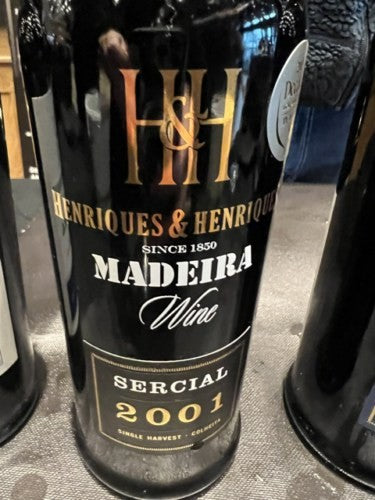 Henriques & Henriques - Sercial Madeira 1964